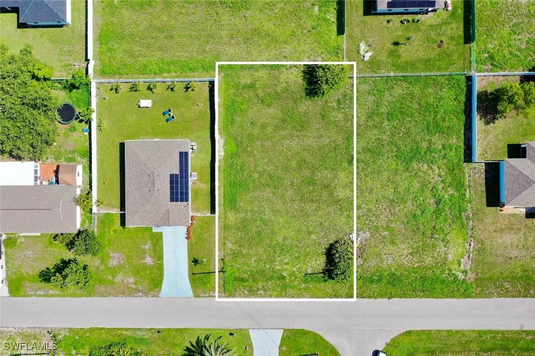 2133 NE 23rd Ter., Cape Coral, FL 33909