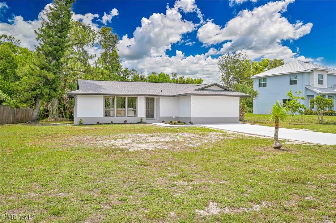 18515 Spruce Dr., Fort Myers, FL 33967