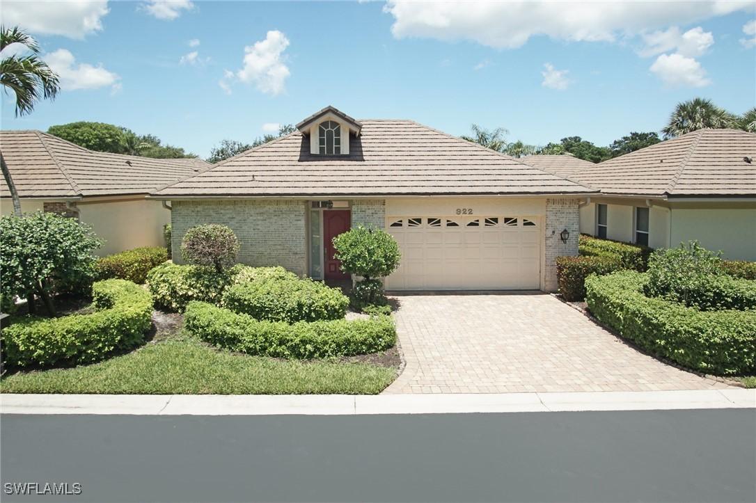 922 Turtle Ct. #21-21, Naples, FL 34108