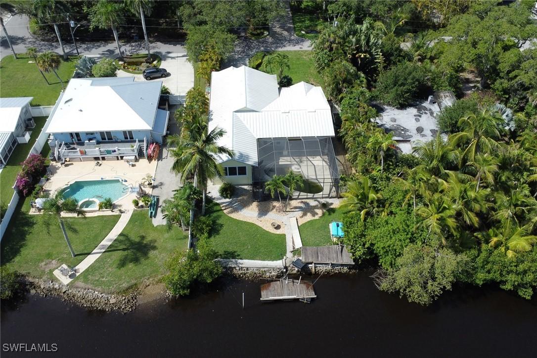 2447 Harbor Rd., Naples, FL 34104