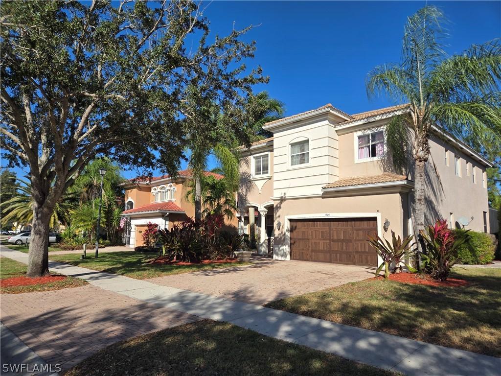 1949 Par Dr., Naples, FL 34120