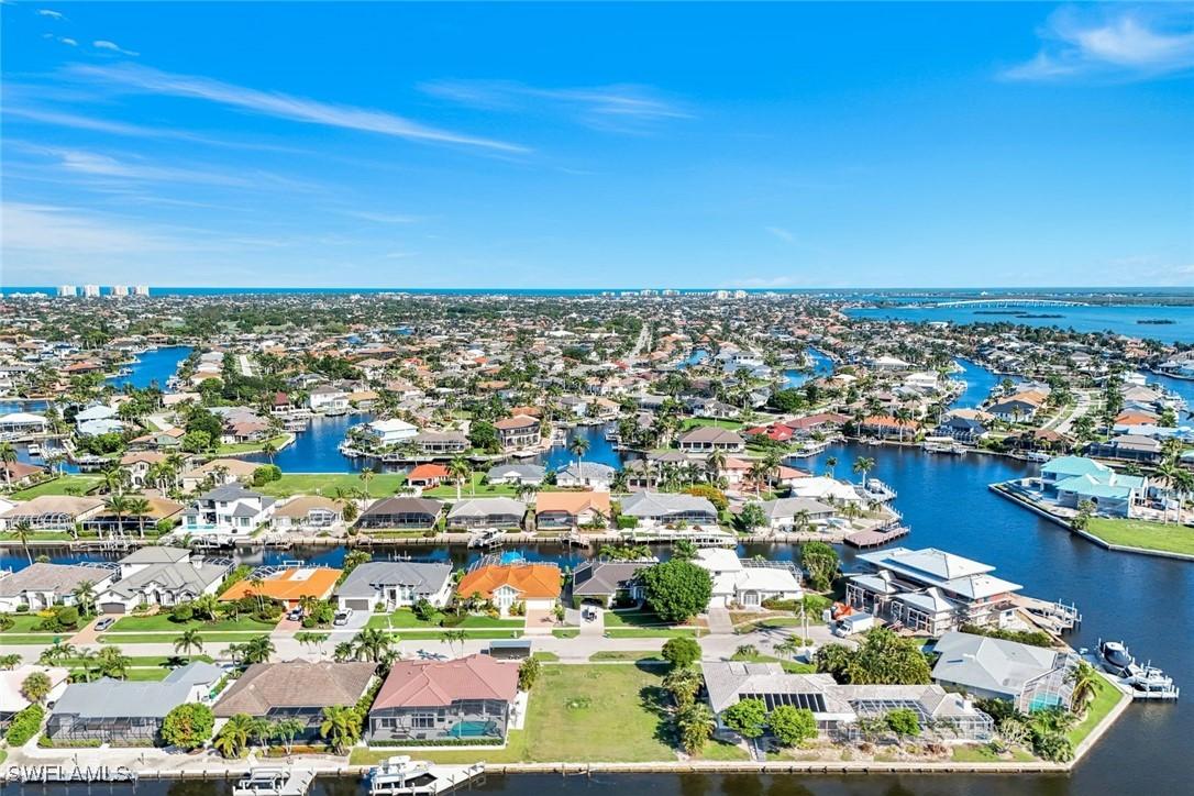 1889 Woodbine Ct., Marco Island, FL 34145