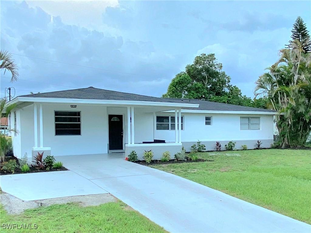 2152 45th Ter., Naples, FL 34116