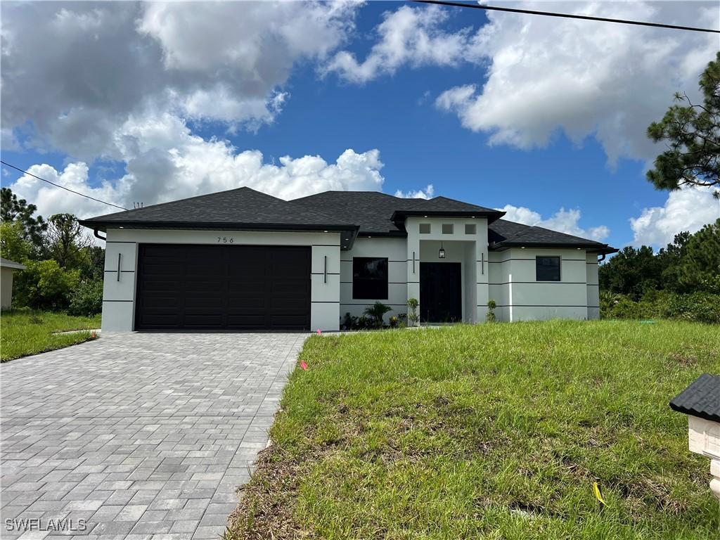 756 Chemstrand St., Lehigh Acres, FL 33974