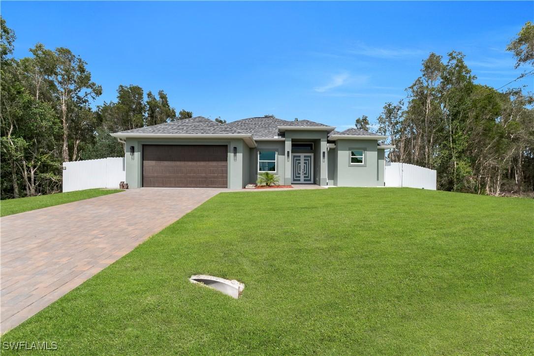 4205 Nora Ave., Lehigh Acres, FL 33976