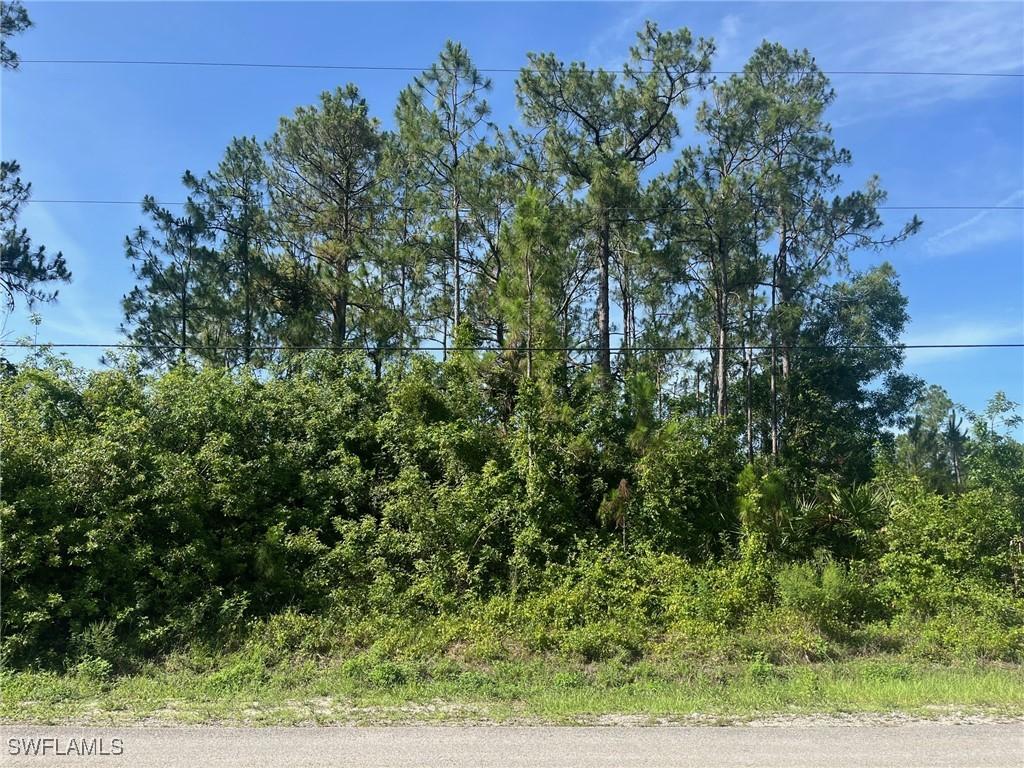 16th Ave., Naples, FL 34120