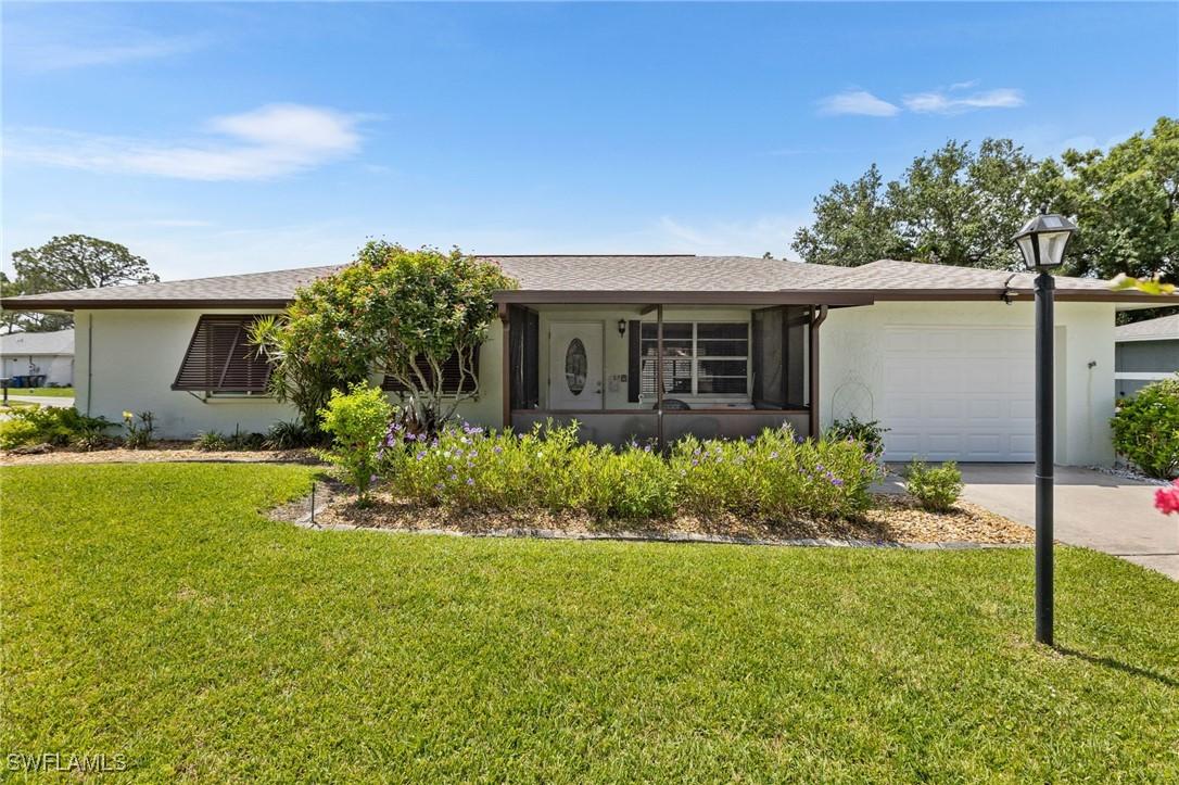 1400 White Cedar Ln., North Fort Myers, FL 33917