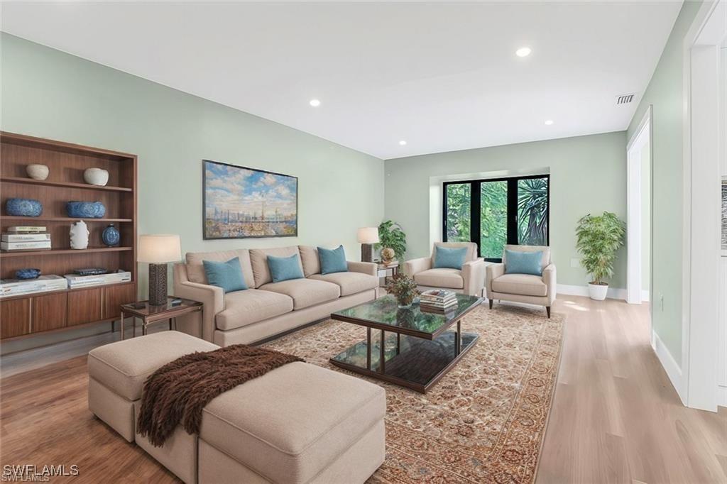 407 Meadowlark Ln. #407B, Naples, FL 34105