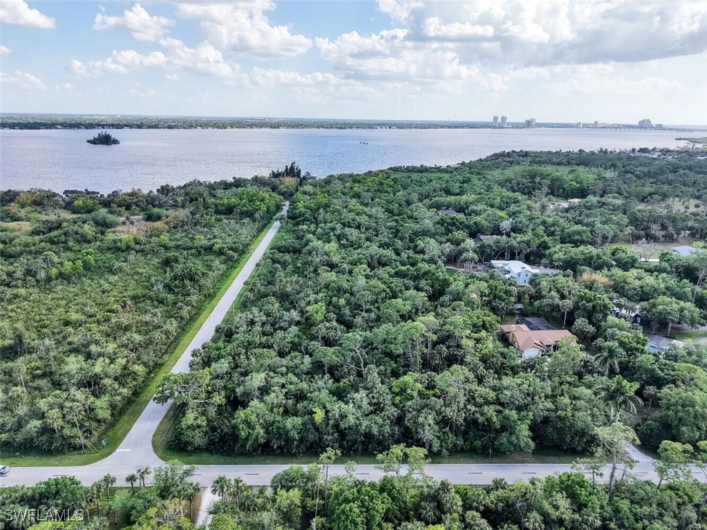 2053 Cohn Rd., North Fort Myers, FL 33917