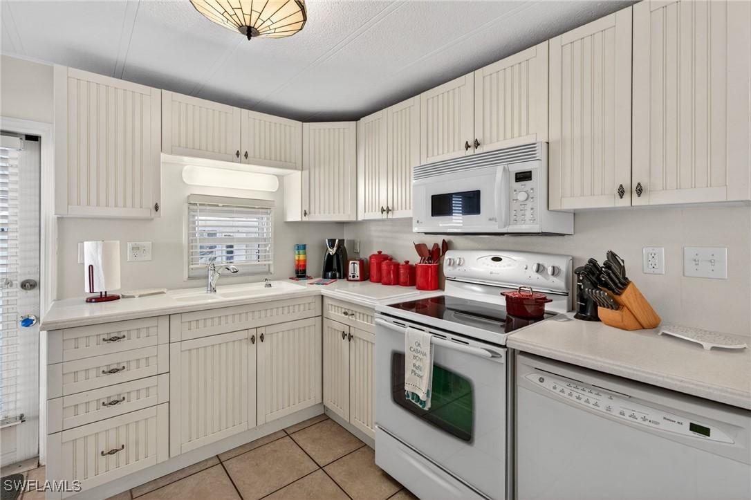 71 Enchanting Blvd. #E71, Naples, FL 34112