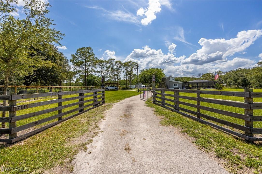 17110 Silver Panther Ln., Fort Myers, FL 33913