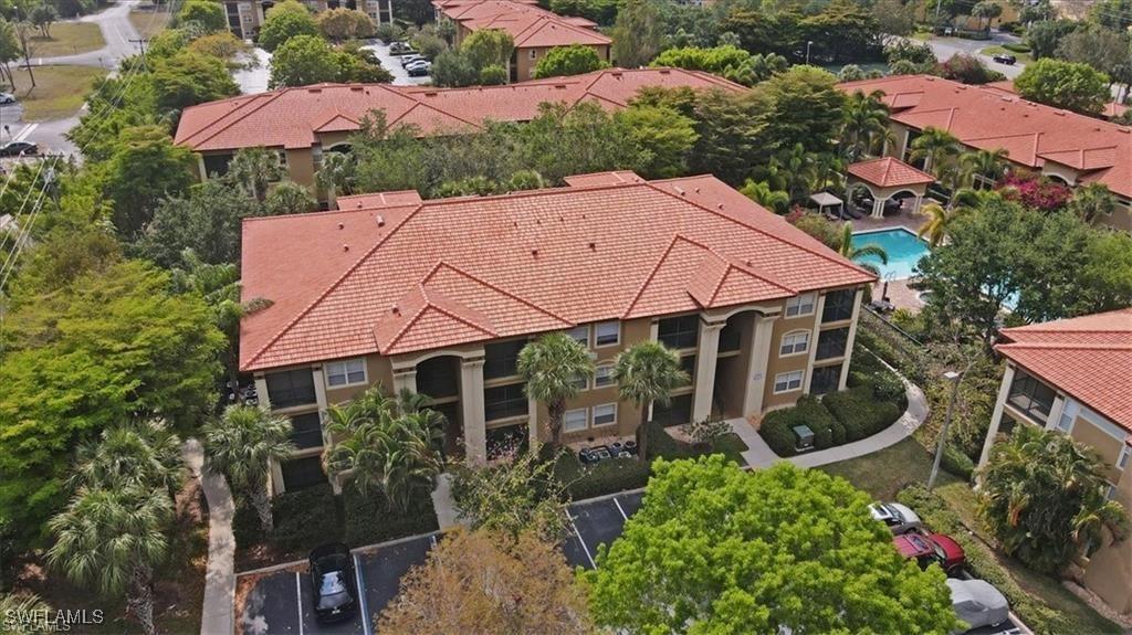 8960 Colonnades Ct. #916, Bonita Springs, FL