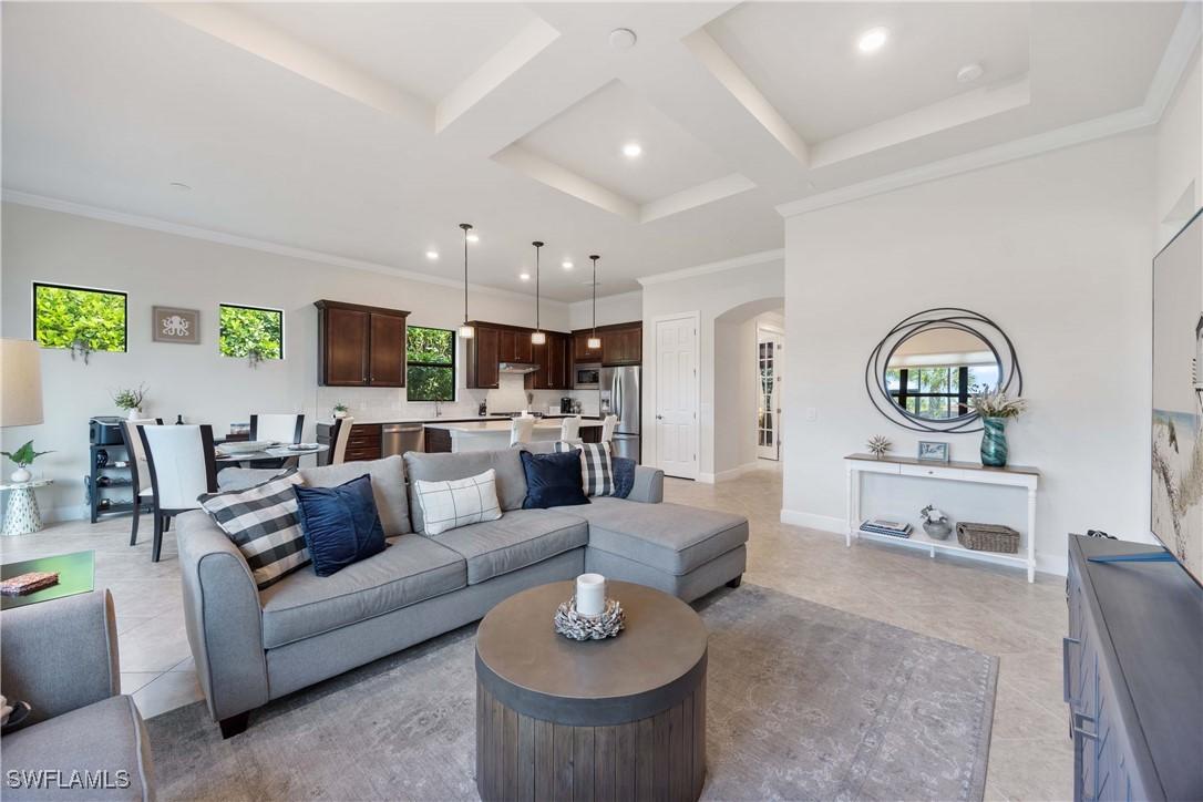 6787 Winding Cypress Dr., Naples, FL 34114
