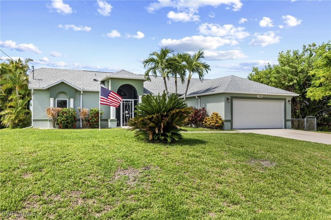 338 NE 25th Ter., Cape Coral, FL 33909