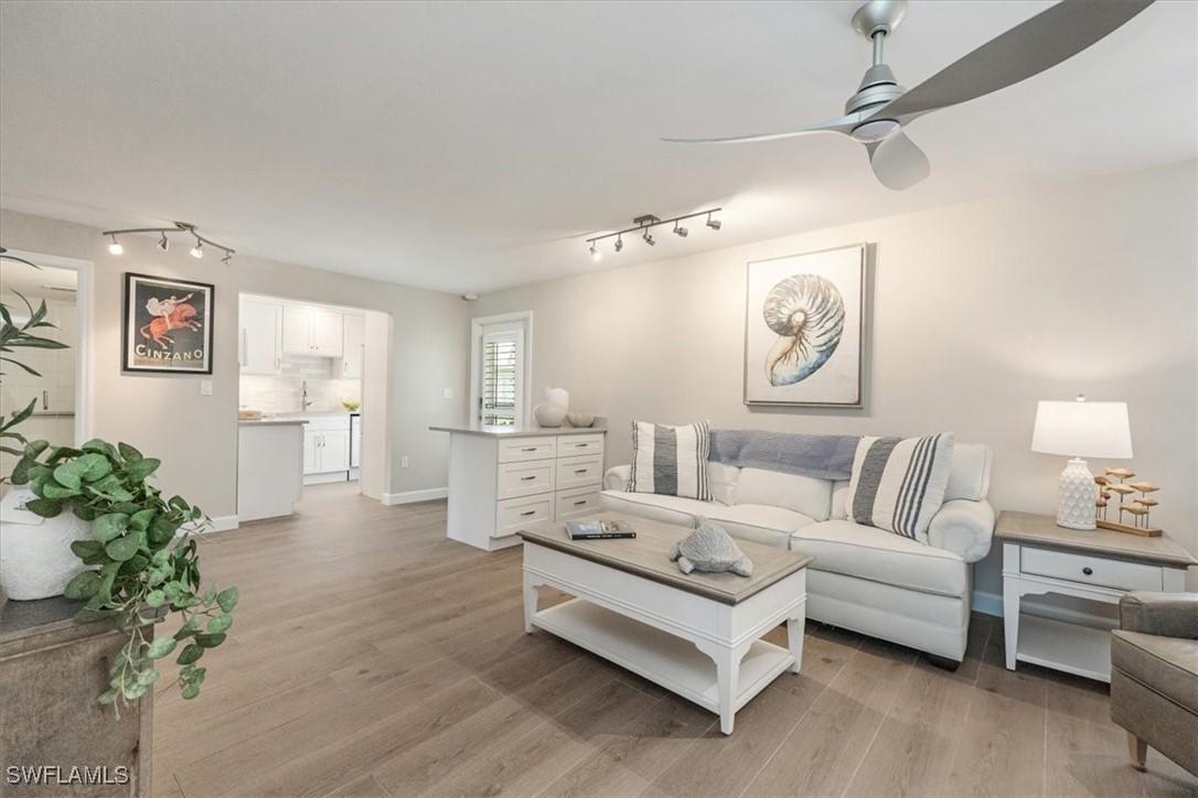 626 12th Ave., Naples, FL 34102