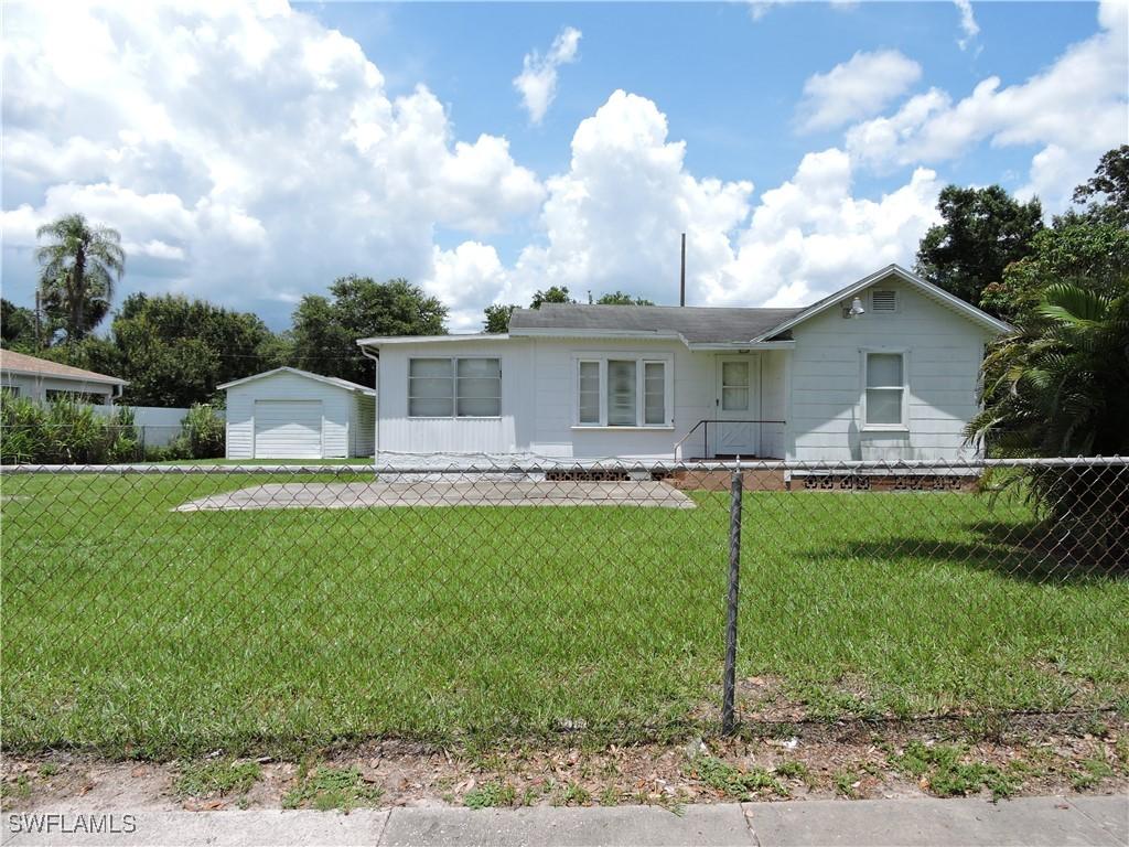 261 Miramar Rd., Fort Myers, FL 33905