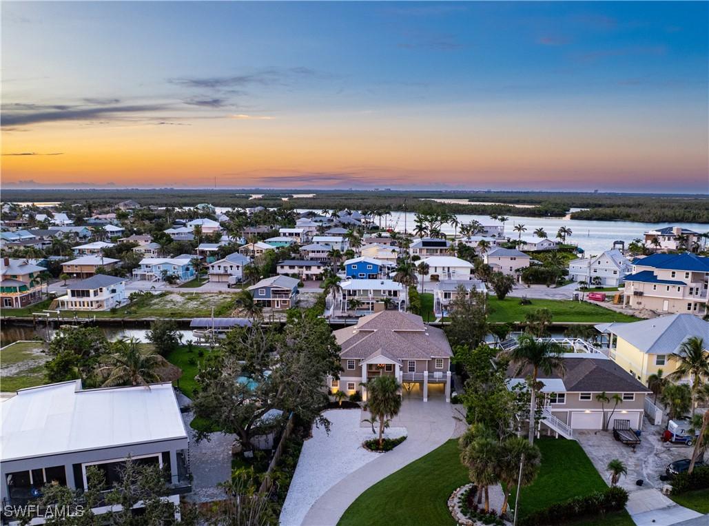 211 Sterling Ave., Fort Myers Beach, FL 33931