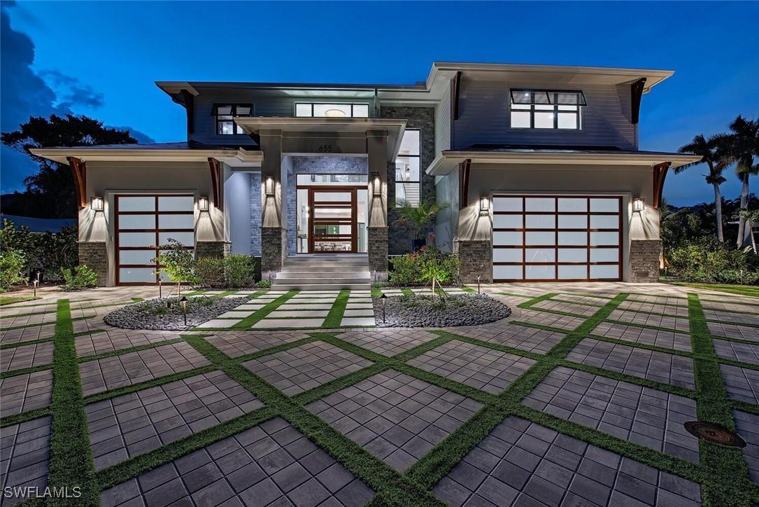 655 Parkview Ln., Naples, FL 34103