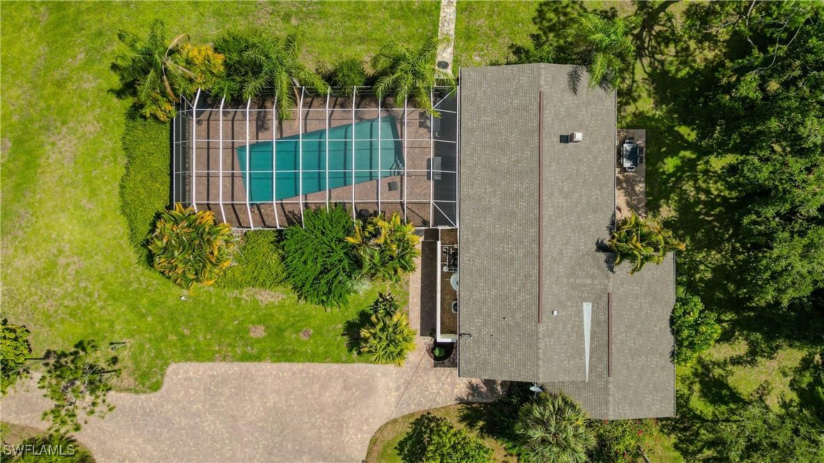 18220 Elmwood Dr., Alva, FL 33920