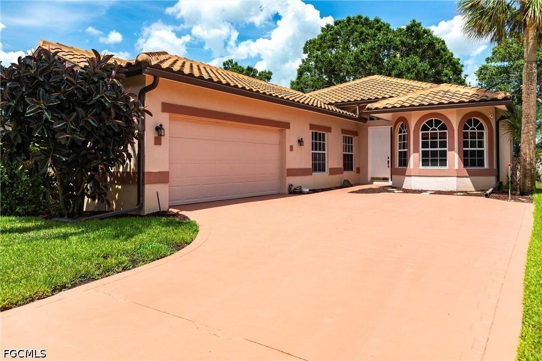 11302 Lakeland Cir., Fort Myers, FL 33913