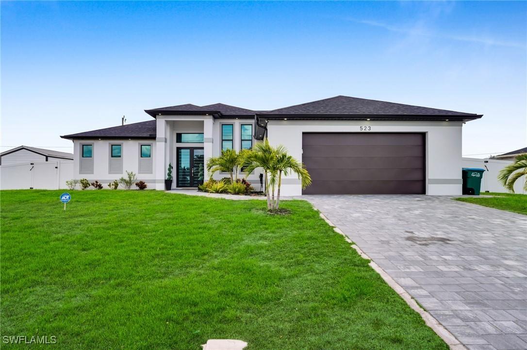 523 NW 16th Pl., Cape Coral, FL 33993