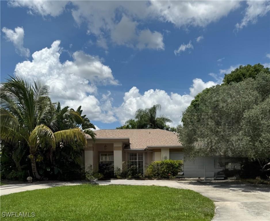 9973 Boca Ave., Naples, FL 34109