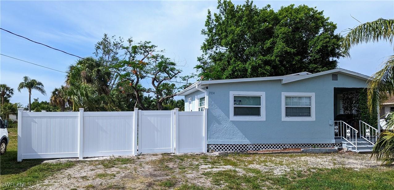 3934 Madison Ave., Fort Myers, FL 33916
