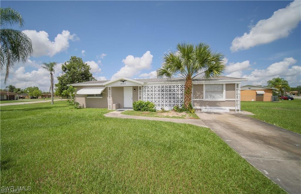 1202 Archdale St., Lehigh Acres, FL 33936