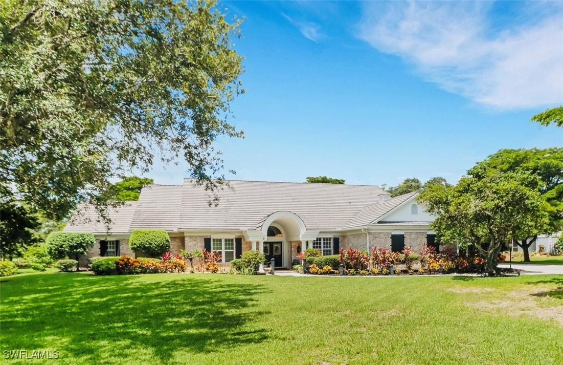 12997 Coco Plum Ln., Naples, FL 34119