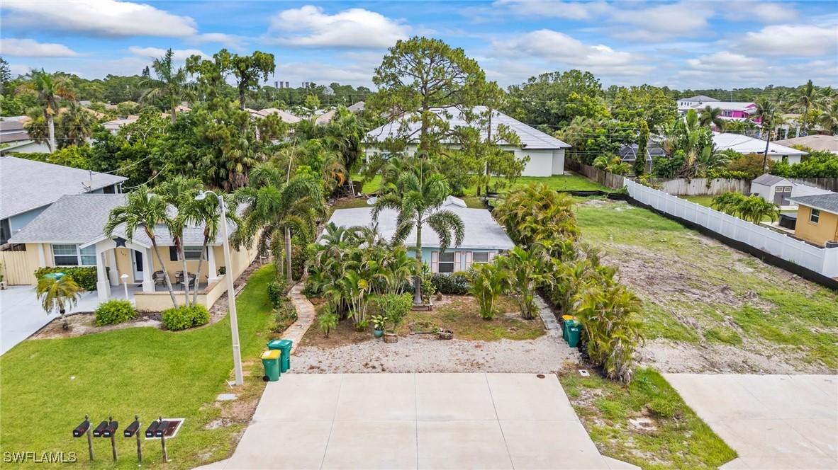 751 108th Ave., Naples, FL 34108