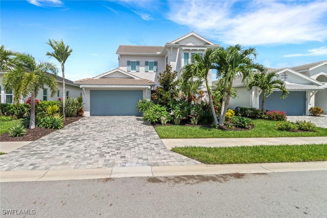 8913 Redonda Dr., Naples, FL 34114