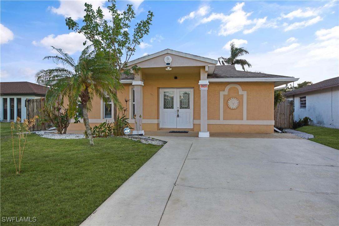 770 93rd Ave., Naples, FL 34108