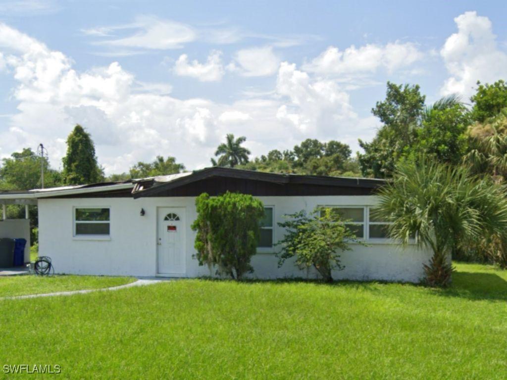 1366 Brookhill Dr., Fort Myers, FL 33916