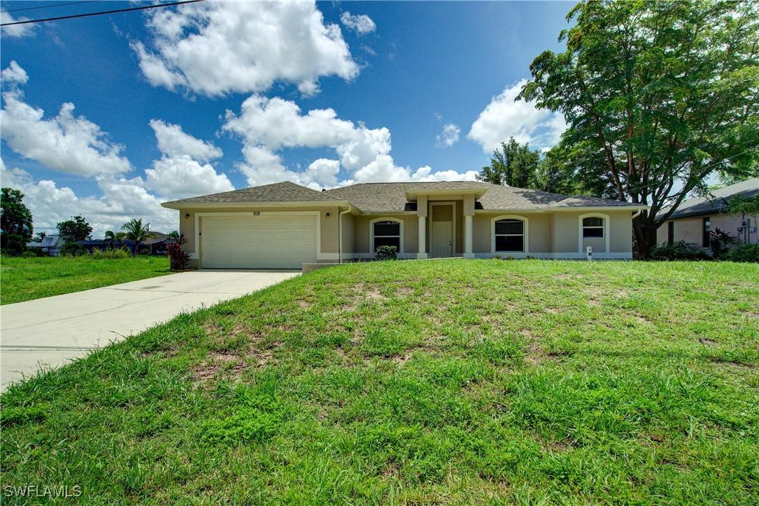 919 SW 15th Pl., Cape Coral, FL 33991