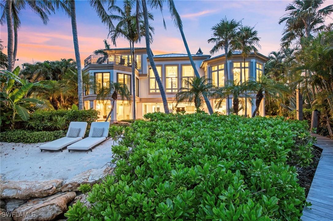 3675 Gordon Dr., Naples, FL 34102