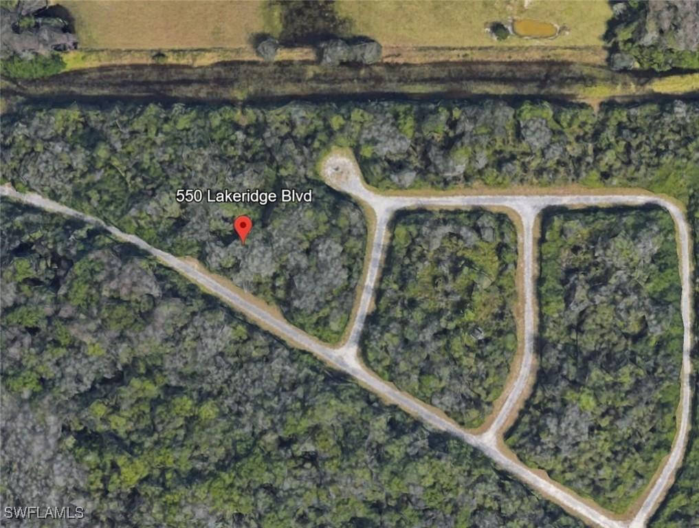 550 Lakeridge Blvd., Lehigh Acres, FL 33972