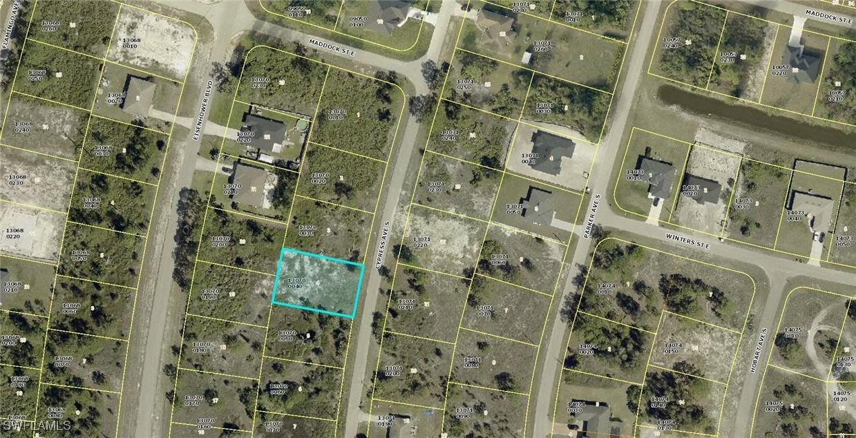 624 Cypress Ave., Lehigh Acres, FL 33974
