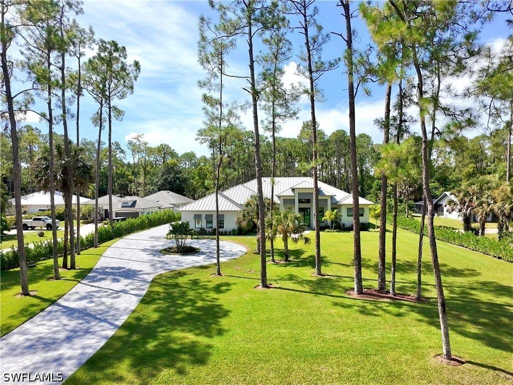 5174 Sycamore Dr., Naples, FL 34119