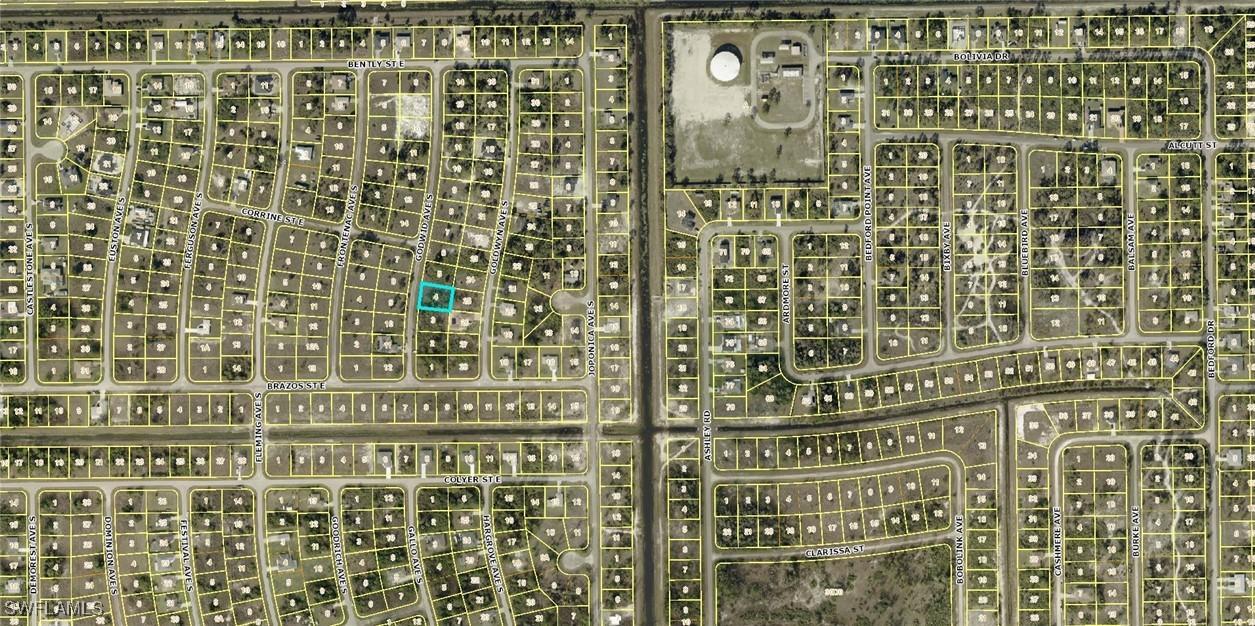 725 Godwid Ave., Lehigh Acres, FL 33974