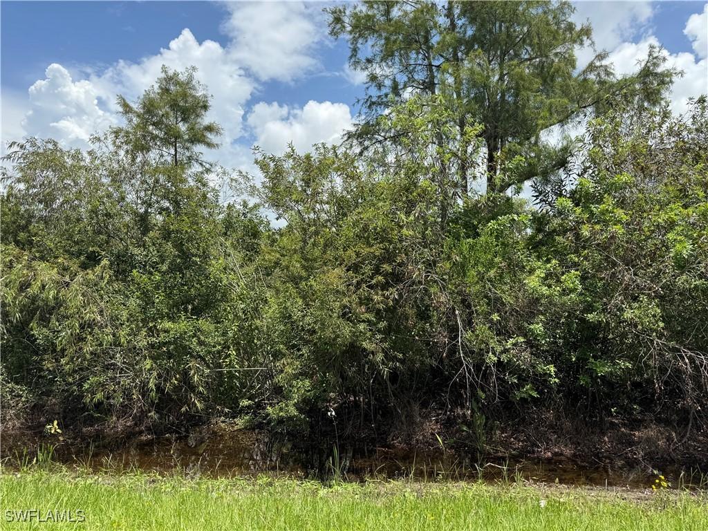 39th Ave., Naples, FL 34120