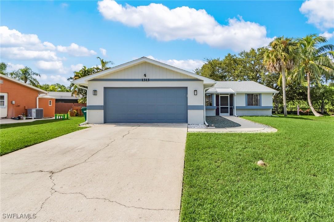 1313 Opuntia Ln., Naples, FL 34105