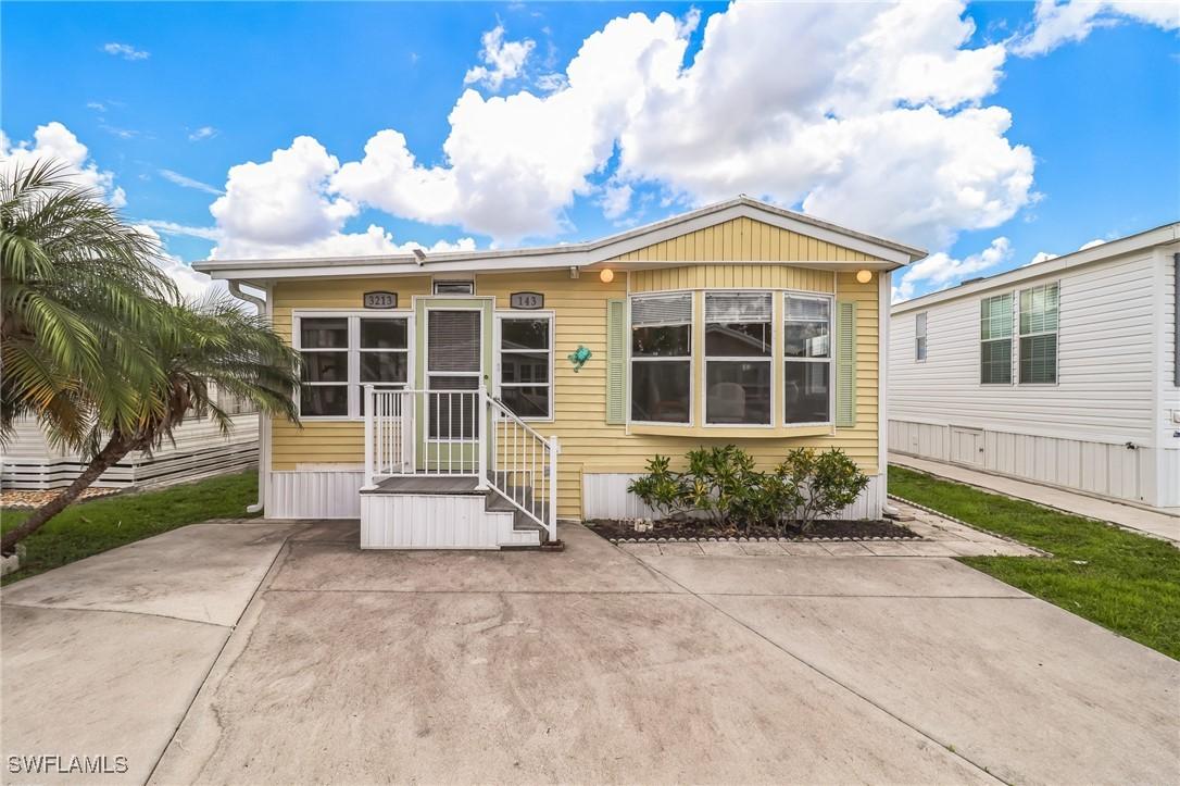 3213 Debbie Ln., Bonita Springs, FL 34134