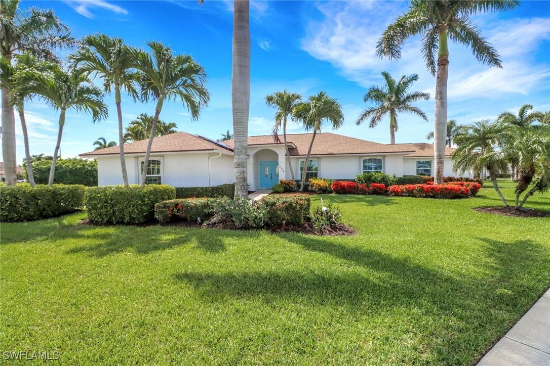 205 Sand Hill St., Marco Island, FL 34145