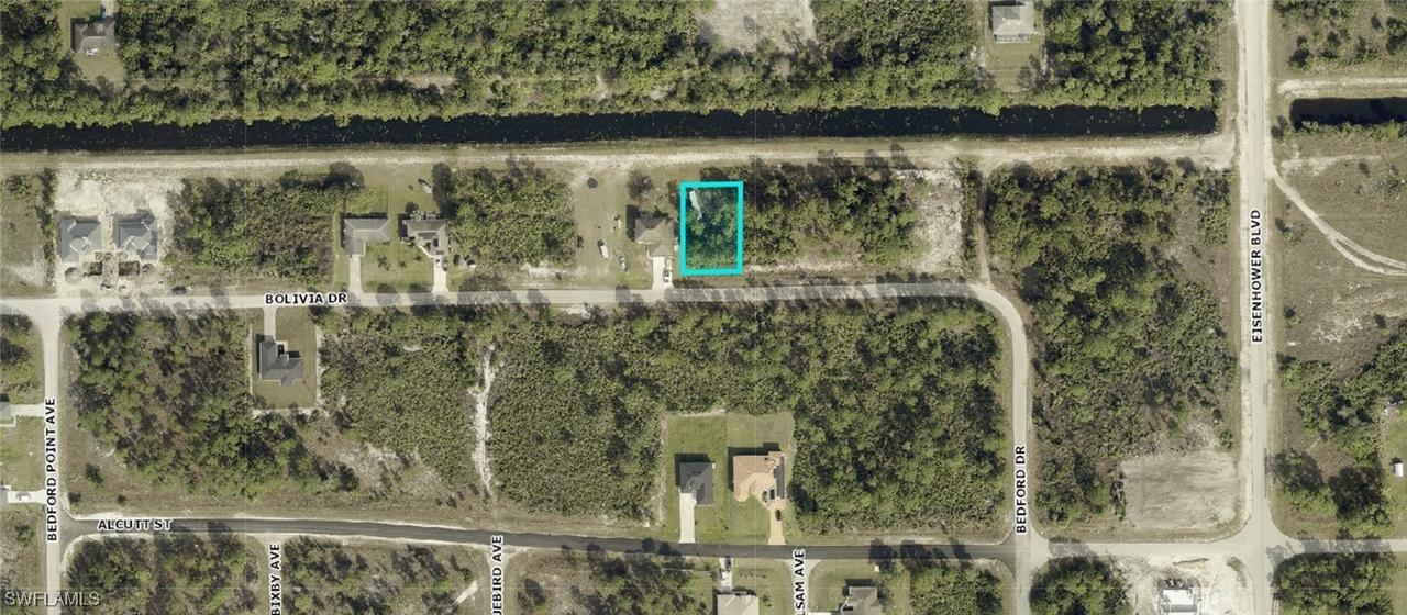 941 Bolivia Dr., Lehigh Acres, FL 33974