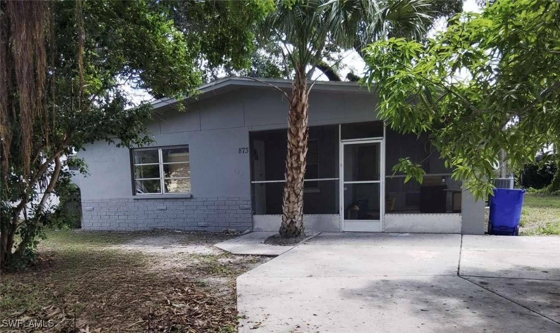 873 Van Buren St., Fort Myers, FL 33916