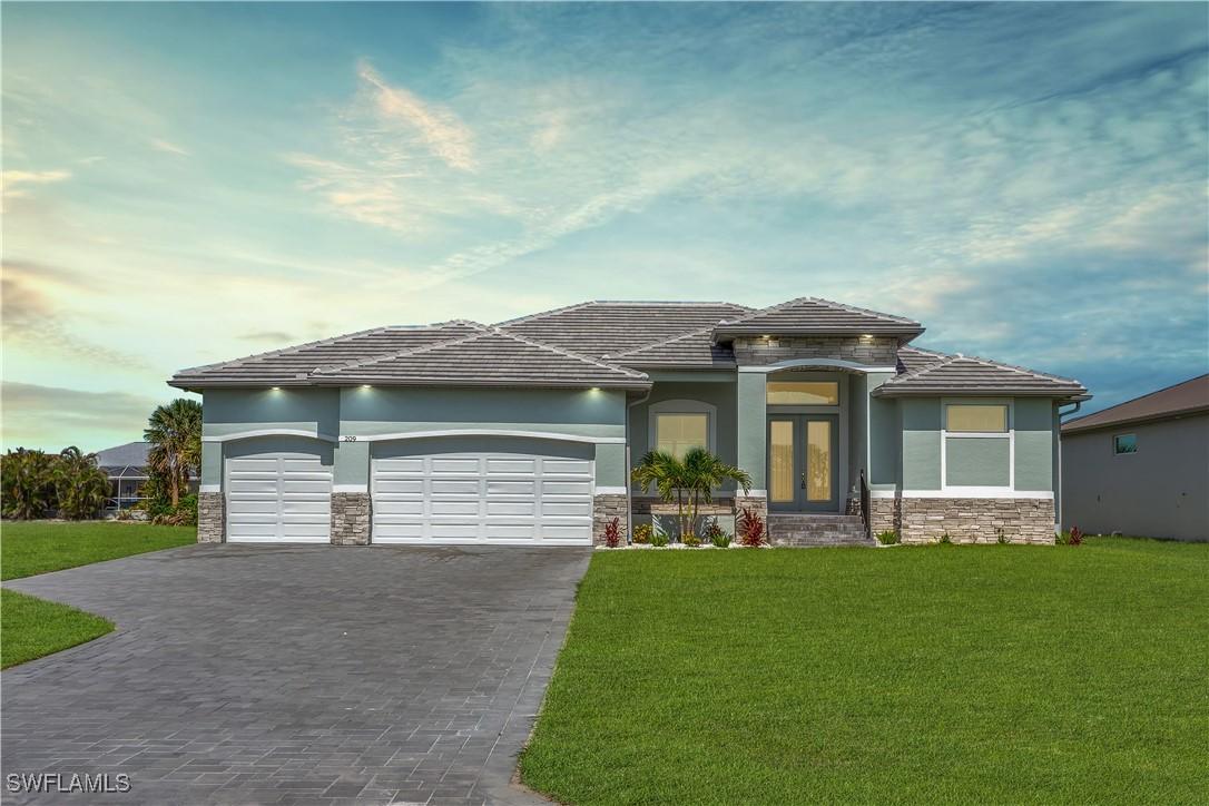 209 Rotonda Blvd., Rotonda West, FL 33947