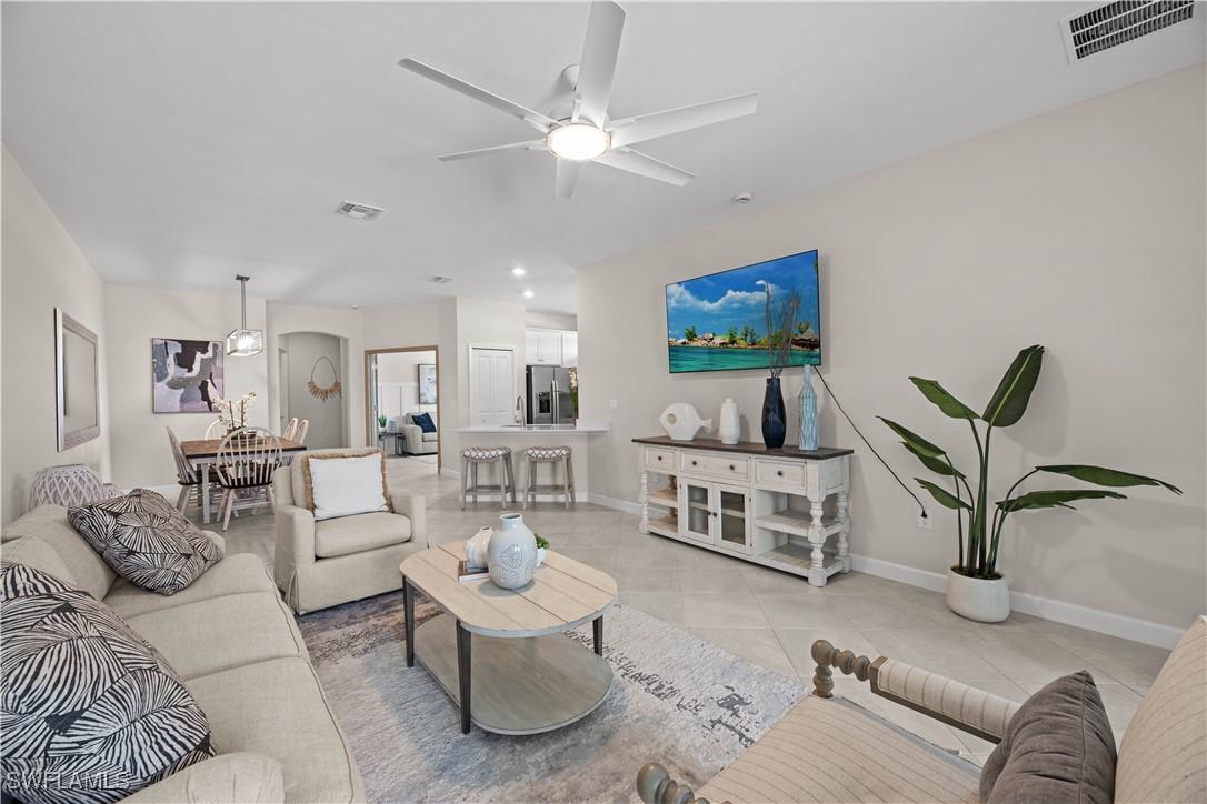 9051 Leatherwood Loop Loop, Lehigh Acres, FL 33936
