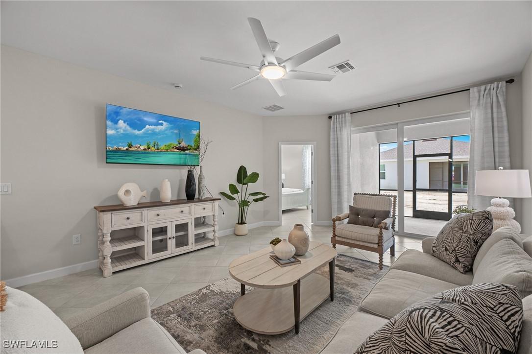 9051 Leatherwood Loop Loop, Lehigh Acres, FL 33936