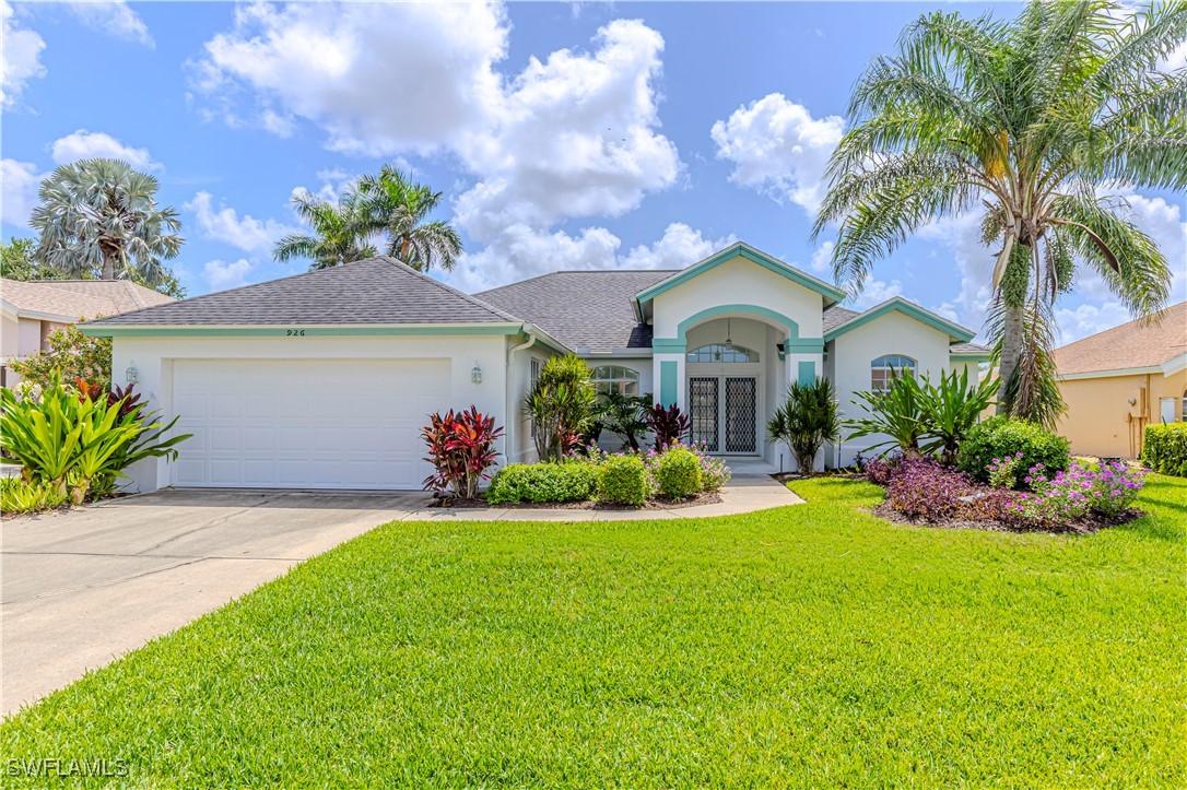 926 Marble Dr., Naples, FL 34104