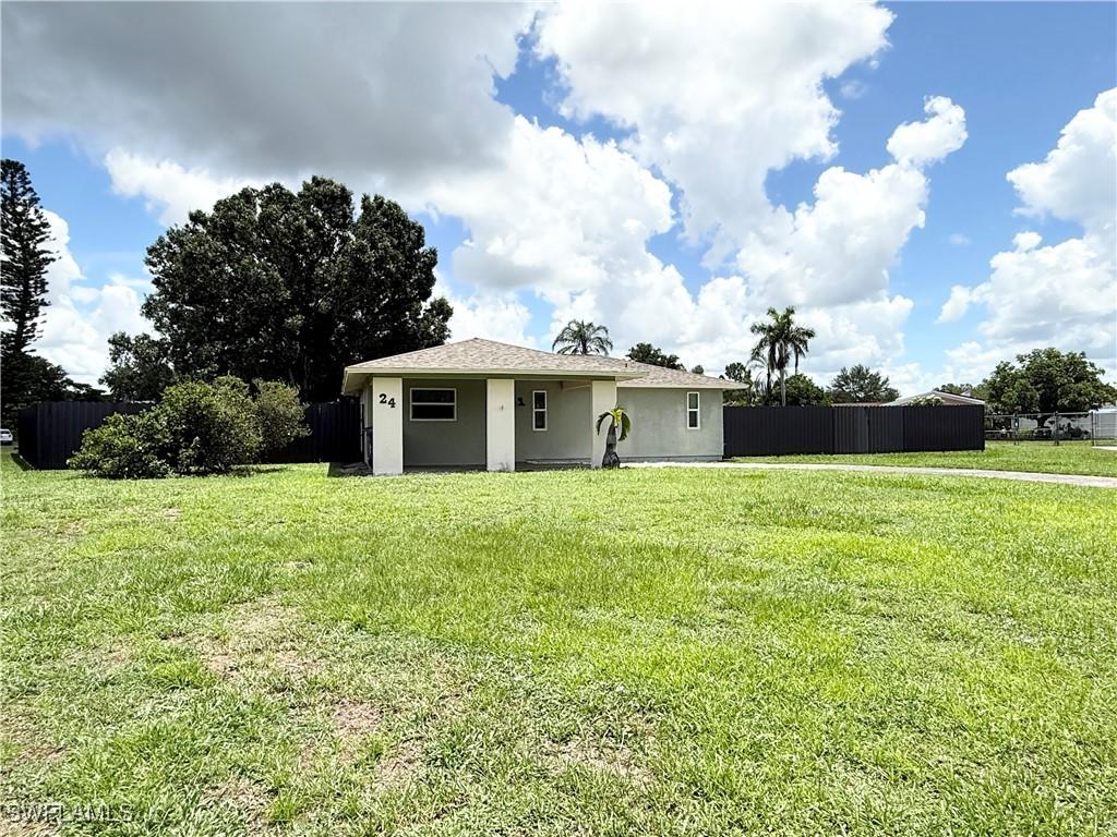 24 Charwood Cir., Lehigh Acres, FL 33936